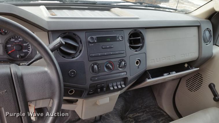 image for item DA5830 2008 Ford F550 Crew Cab dump truck