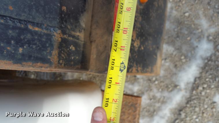 image for item DA5830 2008 Ford F550 Crew Cab dump truck