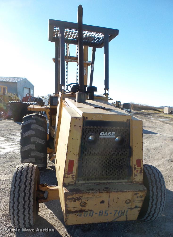 image for item DB5417 1997 Case 585E rough terrain forklift