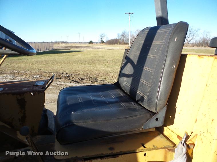 image for item DB5417 1997 Case 585E rough terrain forklift