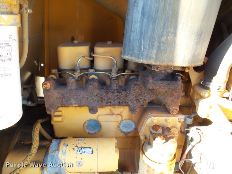 image for item DB5417 1997 Case 585E rough terrain forklift