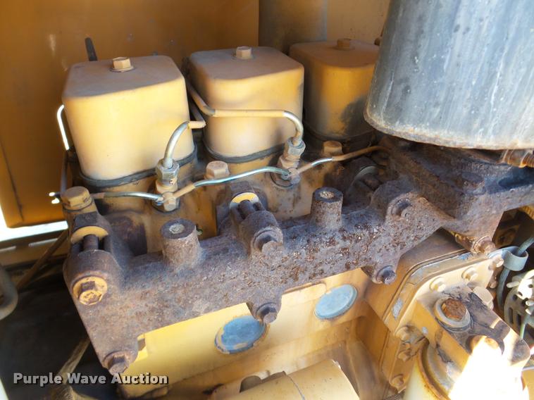 image for item DB5417 1997 Case 585E rough terrain forklift