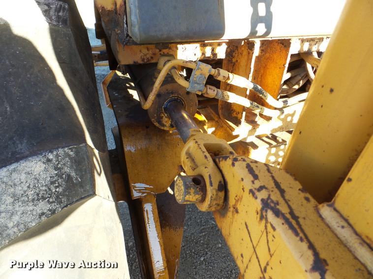 image for item DB5417 1997 Case 585E rough terrain forklift