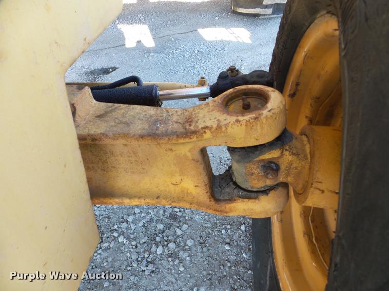 image for item DB5417 1997 Case 585E rough terrain forklift