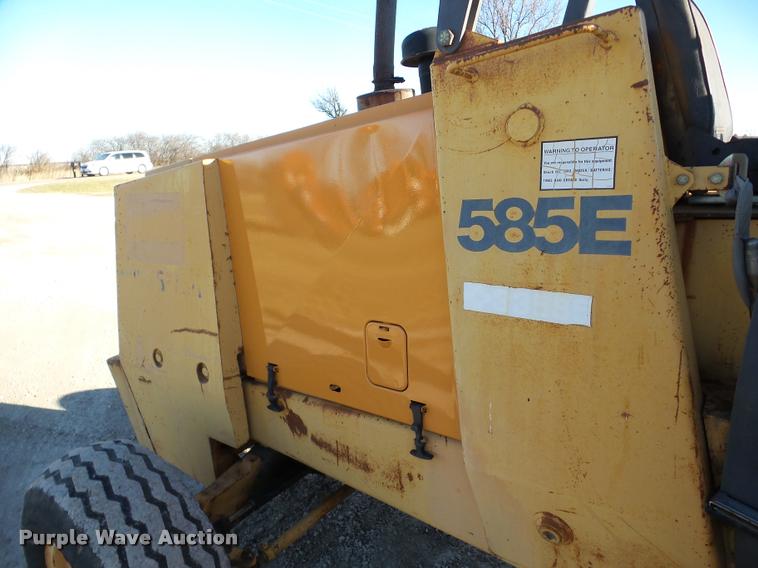 image for item DB5417 1997 Case 585E rough terrain forklift