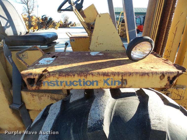 image for item DB5417 1997 Case 585E rough terrain forklift