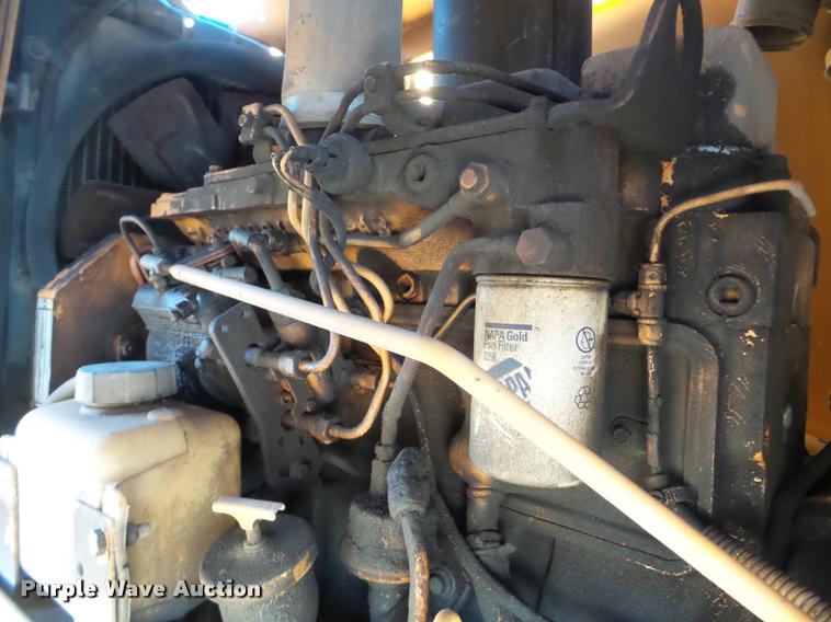 image for item DB5417 1997 Case 585E rough terrain forklift