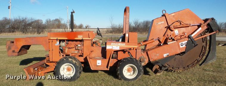 image for item DB5420 1988 Ditch Witch 6510 rock saw