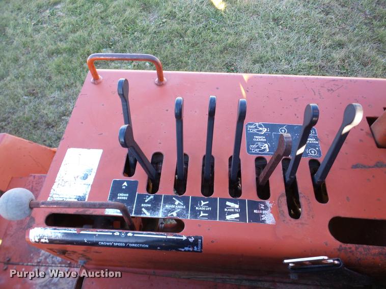 image for item DB5420 1988 Ditch Witch 6510 rock saw