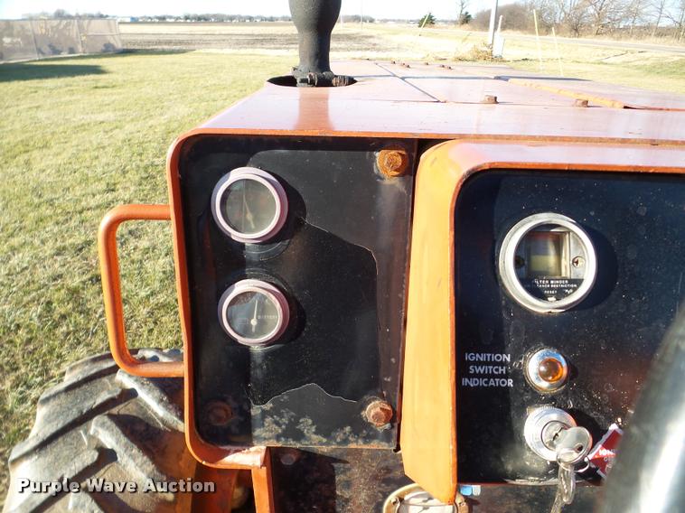 image for item DB5420 1988 Ditch Witch 6510 rock saw