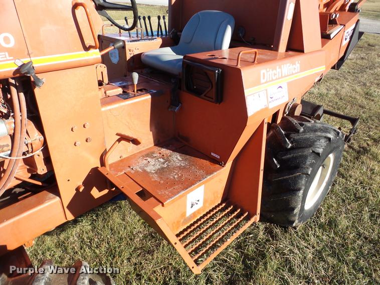 image for item DB5420 1988 Ditch Witch 6510 rock saw