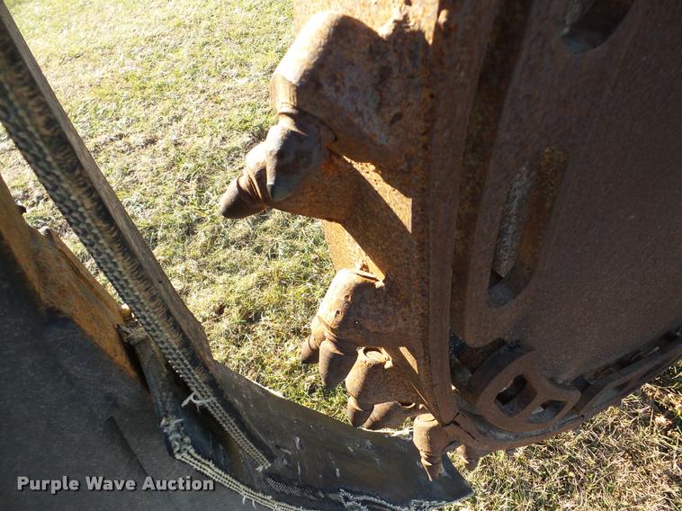 image for item DB5420 1988 Ditch Witch 6510 rock saw