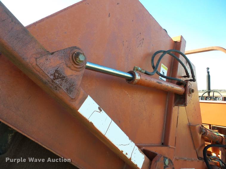 image for item DB5420 1988 Ditch Witch 6510 rock saw