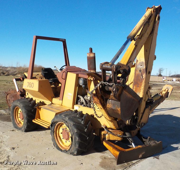 image for item DB5422 1990 Case 760 trencher