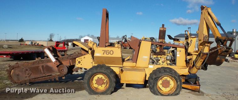 image for item DB5422 1990 Case 760 trencher