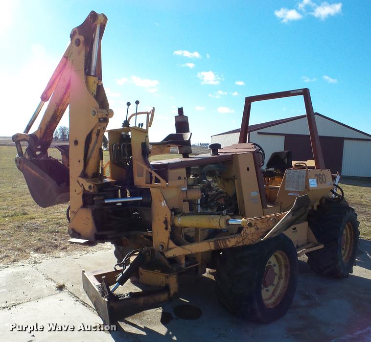 image for item DB5422 1990 Case 760 trencher