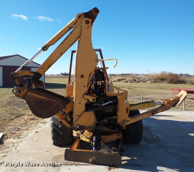 image for item DB5422 1990 Case 760 trencher