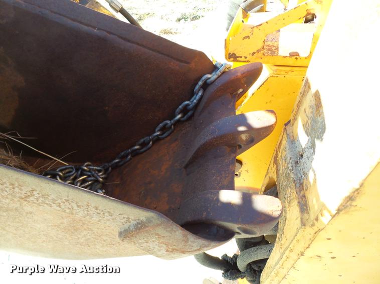 image for item DB5422 1990 Case 760 trencher