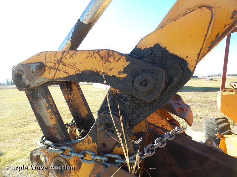 image for item DB5422 1990 Case 760 trencher