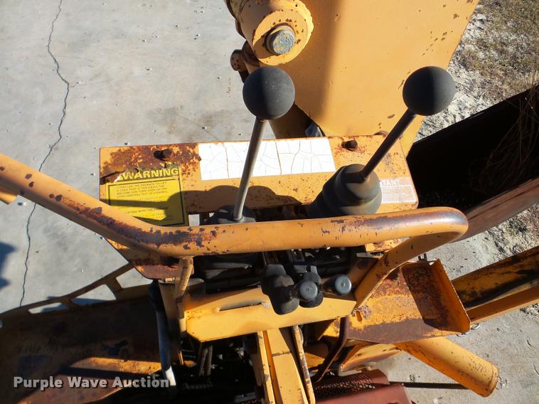 image for item DB5422 1990 Case 760 trencher