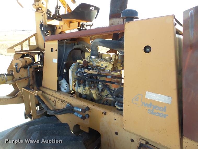 image for item DB5422 1990 Case 760 trencher