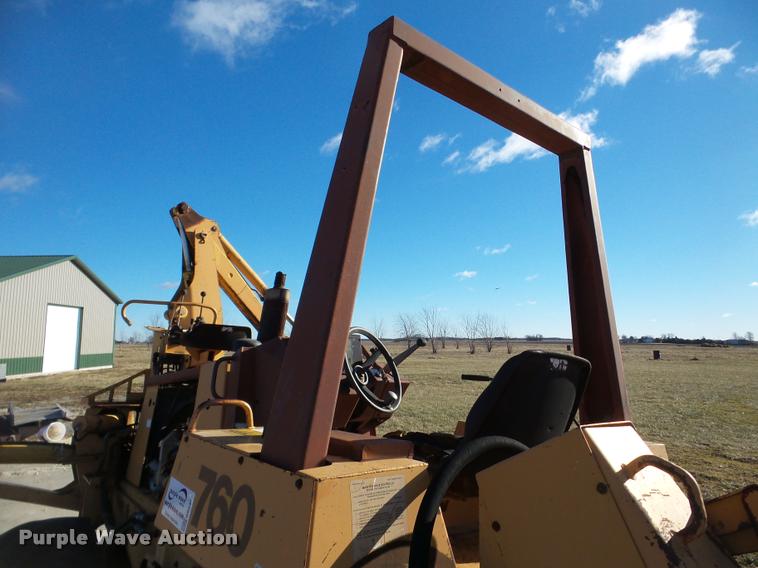 image for item DB5422 1990 Case 760 trencher