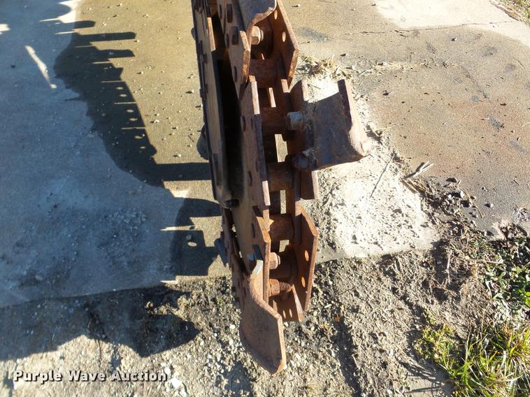 image for item DB5422 1990 Case 760 trencher