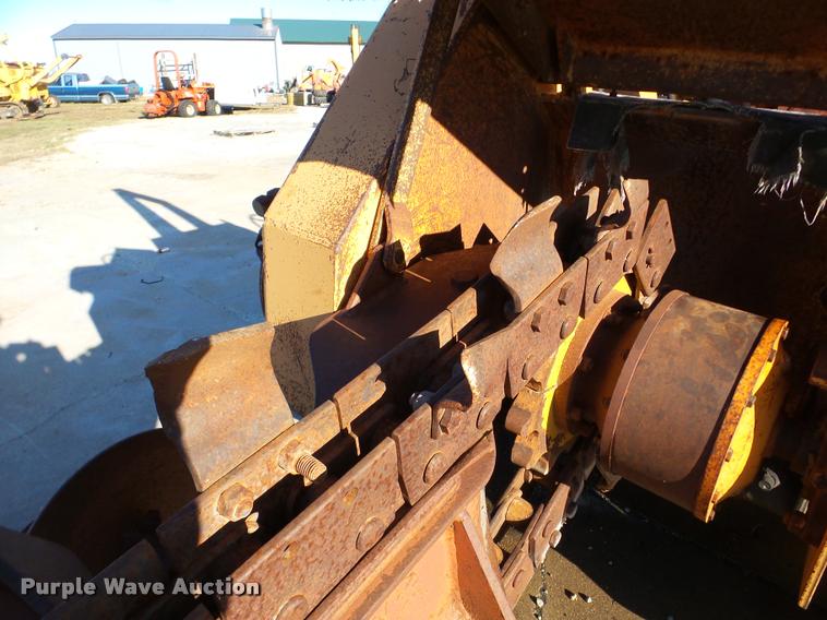 image for item DB5422 1990 Case 760 trencher