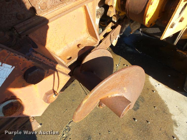 image for item DB5422 1990 Case 760 trencher