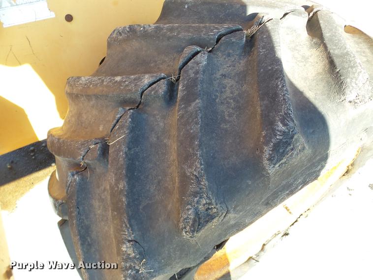 image for item DB5422 1990 Case 760 trencher