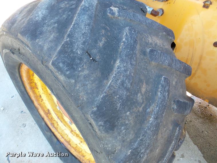 image for item DB5422 1990 Case 760 trencher