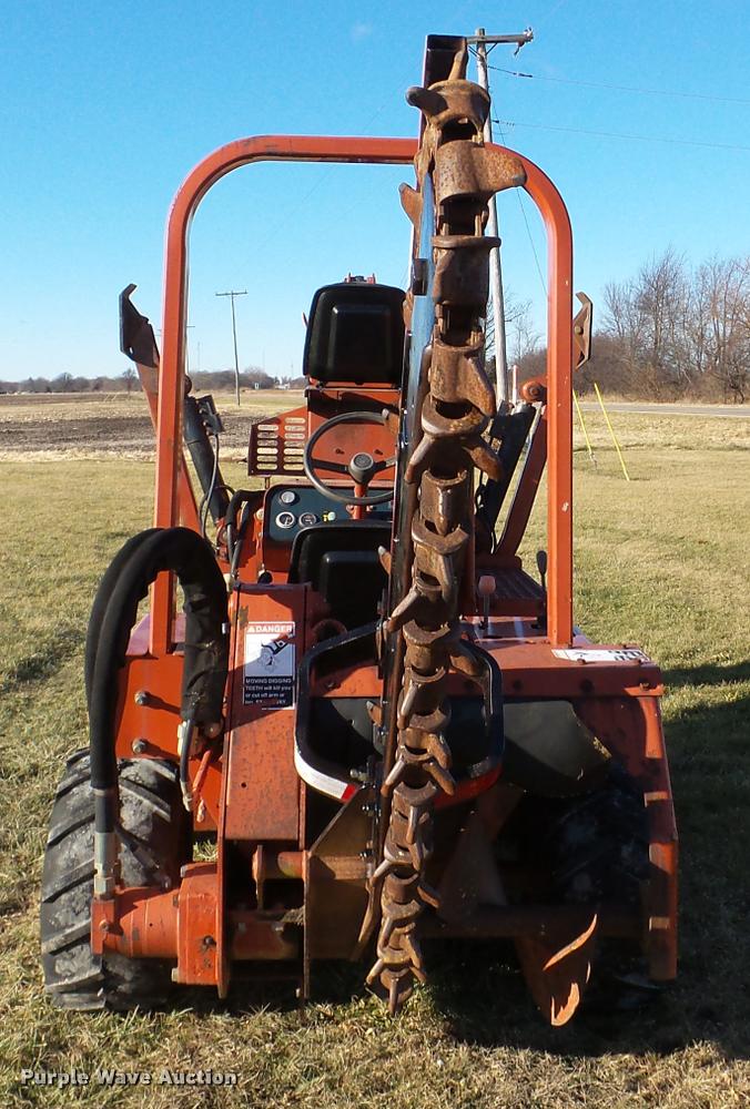 image for item DB5423 2001 Ditch Witch 3700DD trencher
