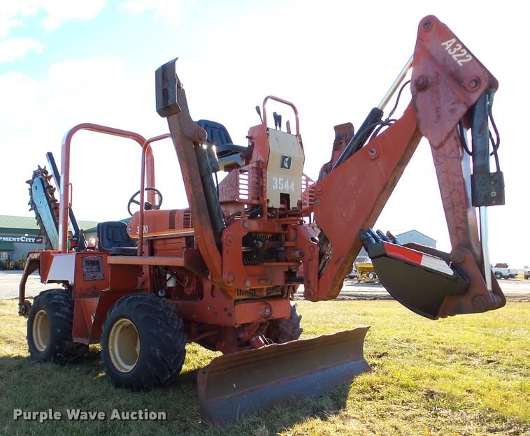 image for item DB5423 2001 Ditch Witch 3700DD trencher