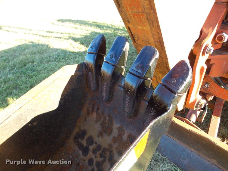image for item DB5423 2001 Ditch Witch 3700DD trencher