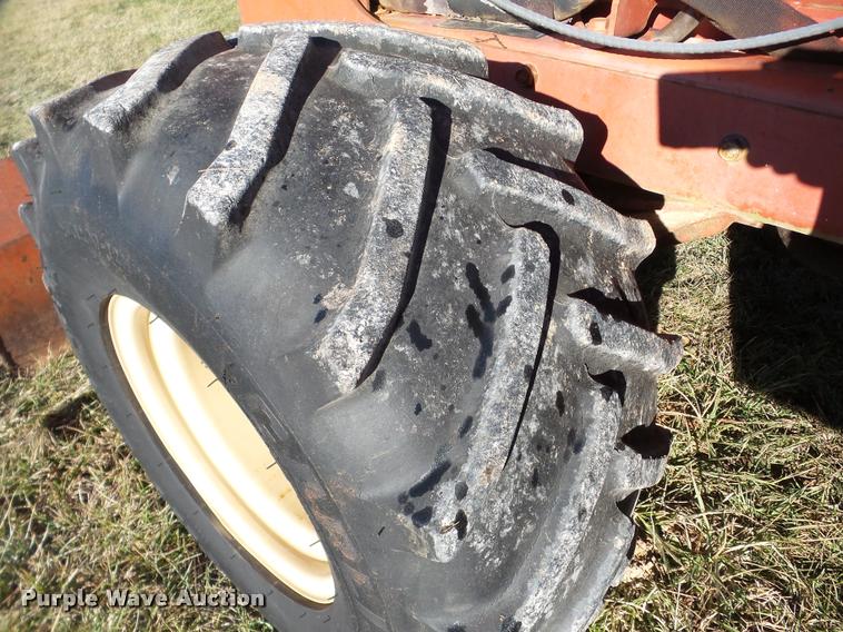 image for item DB5423 2001 Ditch Witch 3700DD trencher