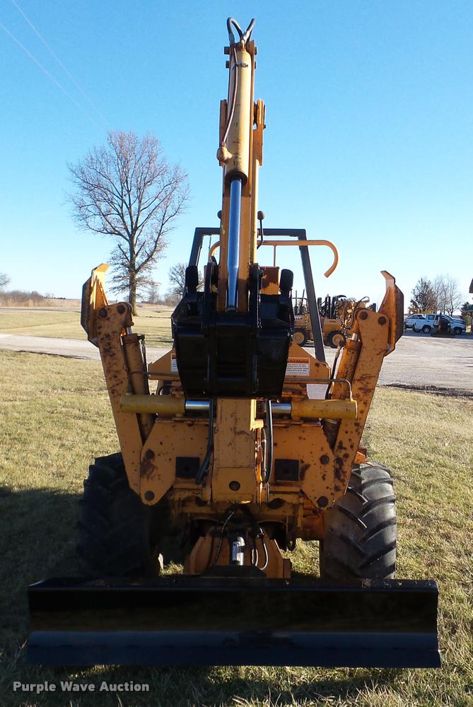 image for item DB5424 1999 Case 560 trencher