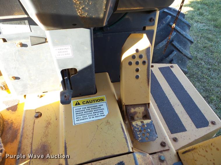 image for item DB5424 1999 Case 560 trencher