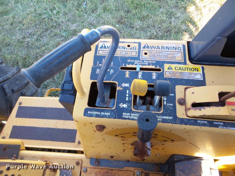 image for item DB5424 1999 Case 560 trencher