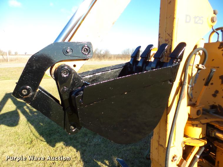 image for item DB5424 1999 Case 560 trencher