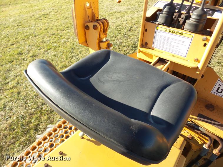 image for item DB5424 1999 Case 560 trencher