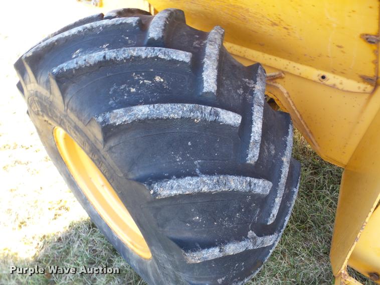 image for item DB5424 1999 Case 560 trencher