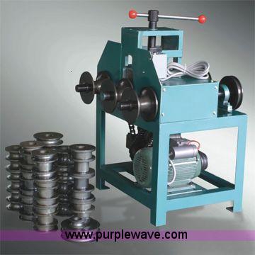 image for item F1044 Pipe bender