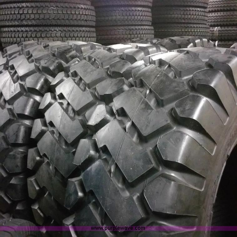 image for item F1057 (4) Honor E-3/L3 23.5x25 loader tires