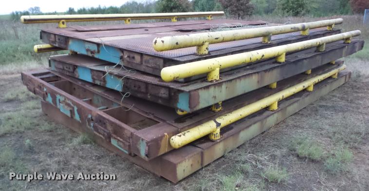 image for item F1954 Cardinal scale