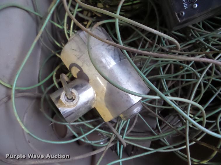 image for item F1954 Cardinal scale