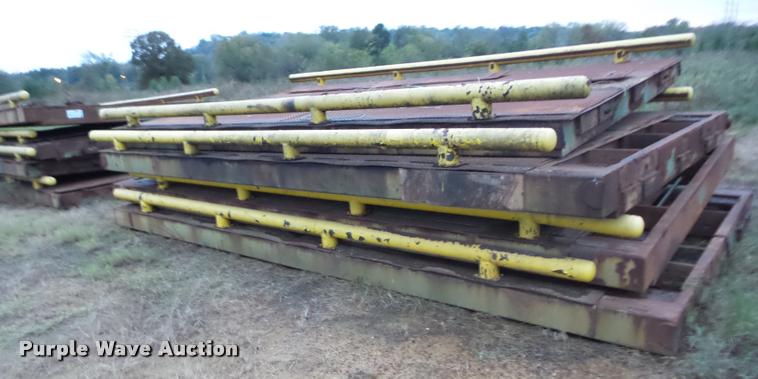 image for item F1955 Cardinal scale