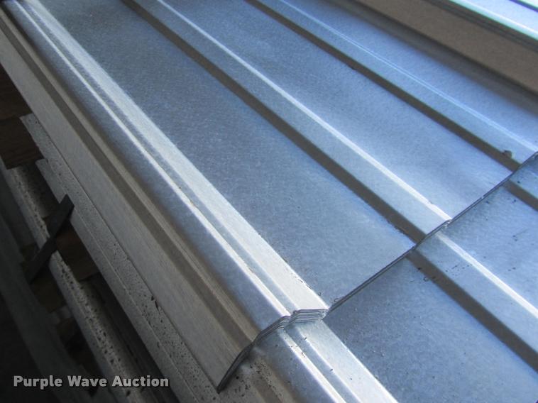 image for item F1963 (60) sheets of metal siding/roofing