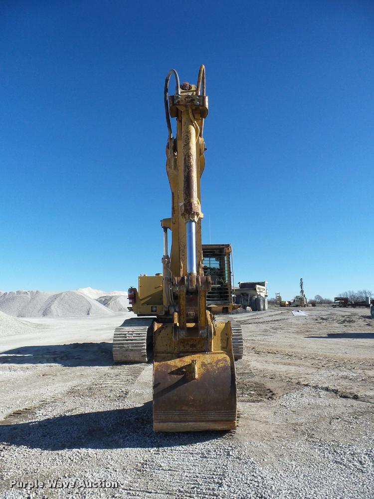 image for item J8668 1992 Caterpillar 235C excavator