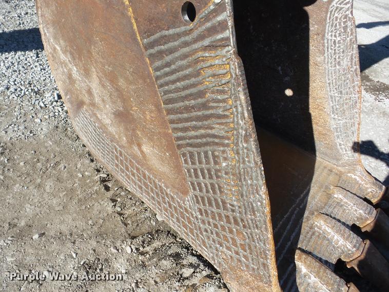 image for item J8668 1992 Caterpillar 235C excavator