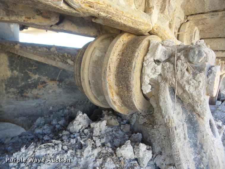 image for item J8668 1992 Caterpillar 235C excavator